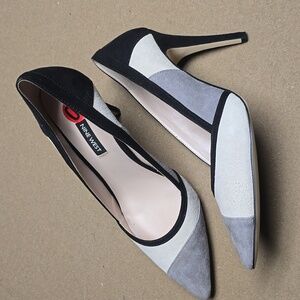 Nine West grey and black heels size 10.5
